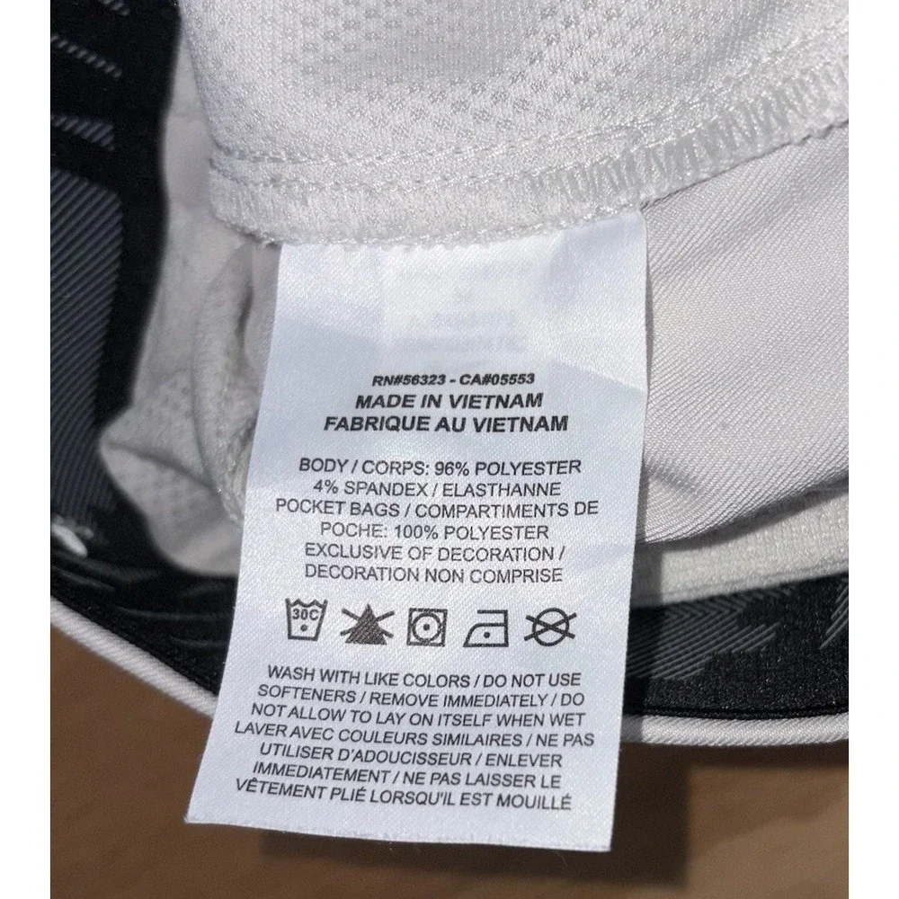 Nike‎ Flex Golf Shorts Mens 34 Beige Dri Fit Stretch Waistband Standard Fit